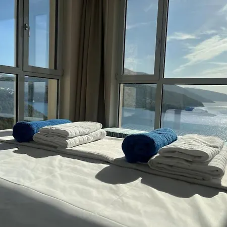 Infinia, Lefkada Сивота